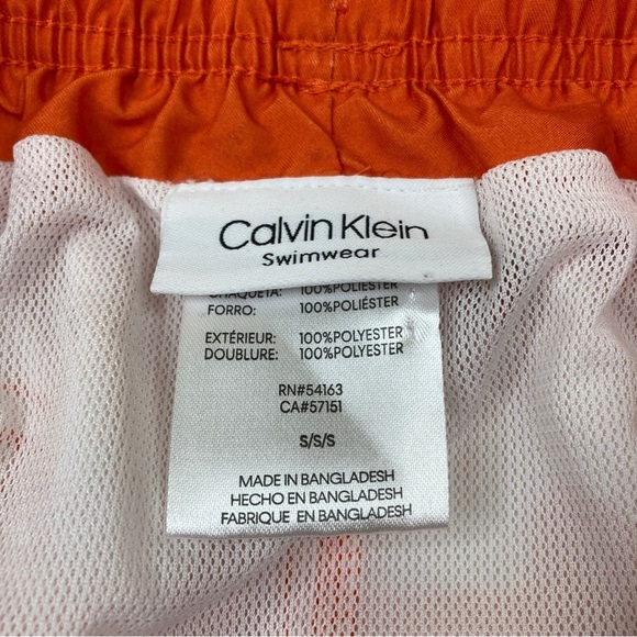 Calvin Klein | Men's Quick-Dry UV 40+ Ombré Tie Dye Stripe Swim Trunks Mandarin - Picture 2 of 3